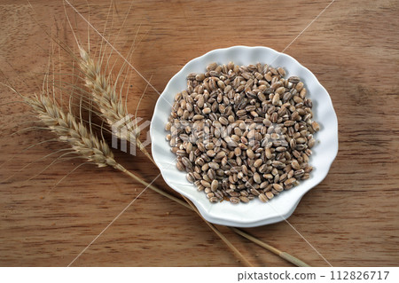 Wheat in ceramic plate Wheat in ceramic plate 112826717