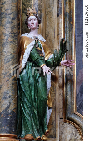 Statue of Saint Joanna on the altar in the church of Saint Leonard of Noblac in Kotari, Croatia 112826910