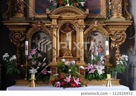 Altar in the Basilica of the Sacred Heart of Jesus in Zagreb, Croatia Altar in the Basilica of the Sacred Heart of Jesus in Zagreb, Croatia 112826932
