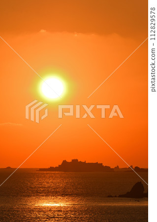 軍艦海島晚上視圖 軍艦海島晚上視圖 112829578