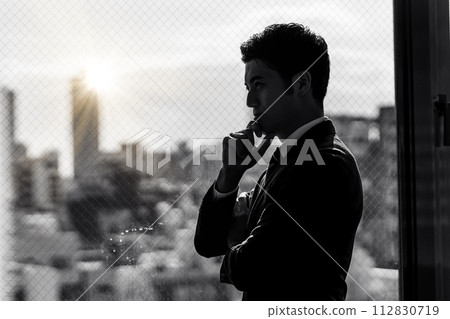 Businessman image 112830719