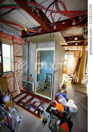 已完成建造、組裝和安裝...定制住宅的單元浴室 已完成建造、組裝和安裝...定制住宅的單元浴室 112831104