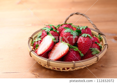 Fresh and delicious strawberry Marihime from Wakayama Prefecture Fresh and delicious strawberry Marihime from Wakayama Prefecture 112832072