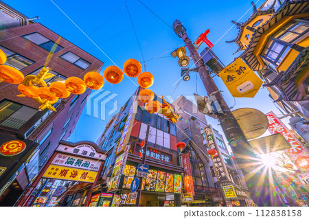 Japan's Yokohama cityscape A ray of hope... A view of the dragon lanterns (2024 Spring Festival lanterns) in front of Hong Kong Road, Chinatown Boulevard Japan's Yokohama cityscape A ray of hope... A view of the dragon lanterns (2024 Spring Festival lanterns) in front of Hong Kong Road, Chinatown Boulevard 112838158