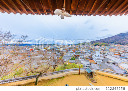 Takehara City seen from Saihoji Temple and Fumeikaku (Takehara City, Hiroshima Prefecture) Takehara City seen from Saihoji Temple and Fumeikaku (Takehara City, Hiroshima Prefecture) 112842256