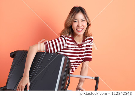 20s Asian woman 112842548