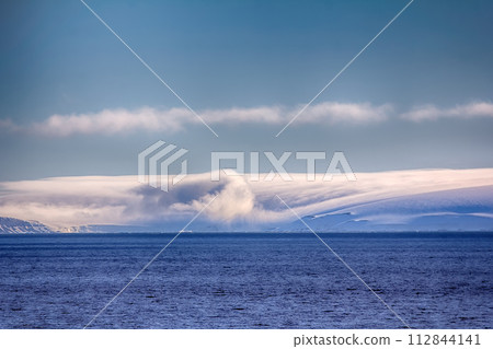 Arctic Islands Glaciers, snowfields, iceberg and rock outcrops 112844141