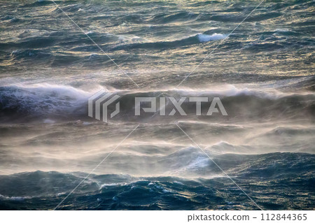 hurricane winds in the Arctic ocean hurricane winds in the Arctic ocean 112844365