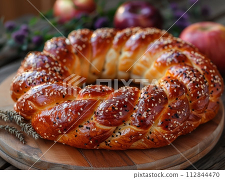 Rosh Hashanah Feast: Traditional Jewish New Year Celebration 112844470