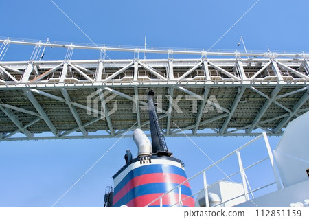 [Tokyo] Cityscape seen from Tokyo Bay 112851159