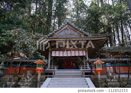奈良縣柘毛地區的柘毛山口神社 112852255