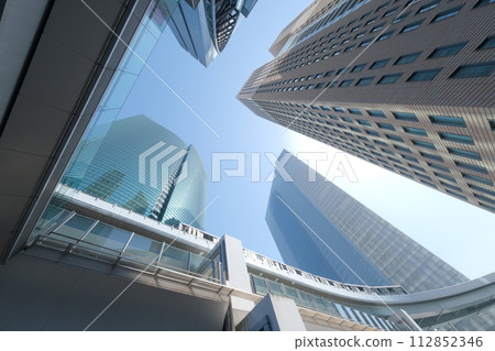 辦公區仰望薰留摩天大樓和百合海鷗的風景 112852346