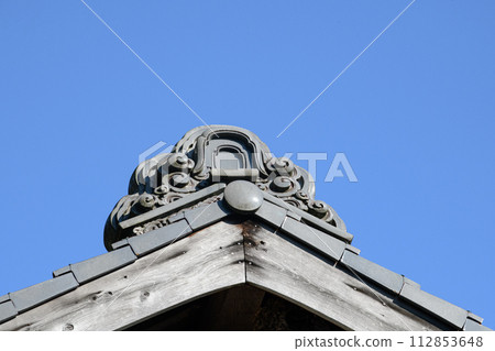 Blue sky and roof tiles Blue sky and roof tiles 112853648
