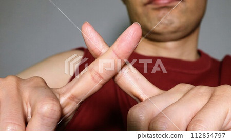A person who poses for refusal 112854797