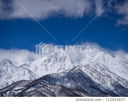 Clear skies and snow in the Northern Alps, Hakuba Village, Nagano Prefecture Clear skies and snow in the Northern Alps, Hakuba Village, Nagano Prefecture 112854857
