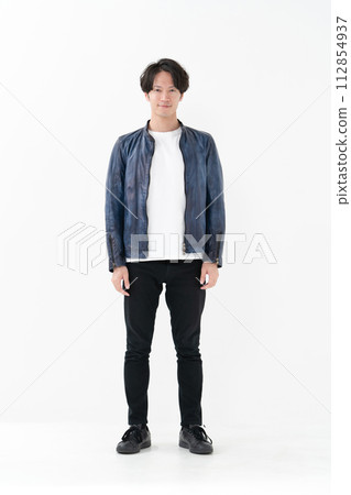 man standing looking at camera man standing looking at camera 112854937