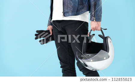 戴頭盔的男人 戴頭盔的男人 112855023