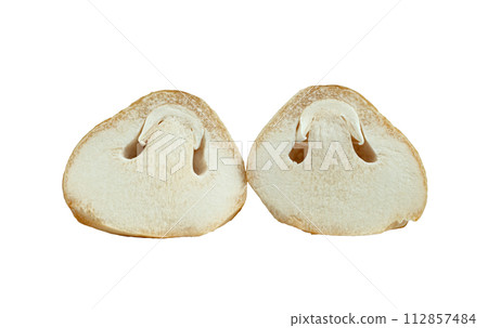 Straw mushroom sliced isolated 112857484