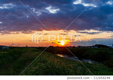 Aino, Fukuroi City, Shizuoka Prefecture, scenery at dusk 112858246