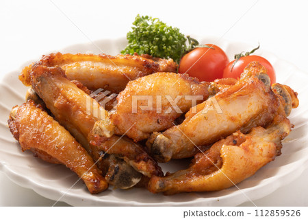 Domestic young chicken, chicken wings, delicious and spicy 112859526