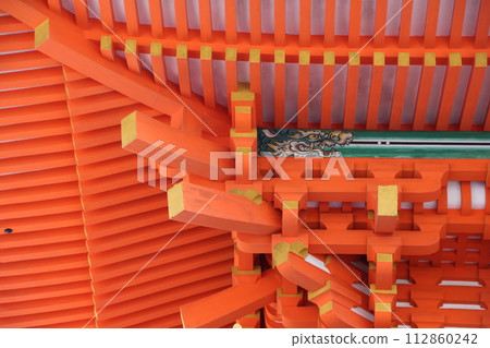 Kyoto townscape, Gion/Higashiyama area, Kiyomizu-dera, three-storied pagoda eaves and fittings 112860242
