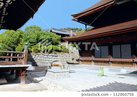 京都市景 祗園/東山區 清水寺及地主神社 清水寺正殿及地主神社/地主神社正門 112860798