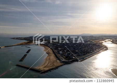 Aerial view of Yokkaichi Industrial Complex from the Isozu coast by drone 112860945