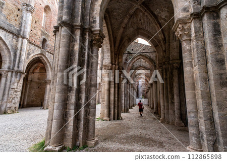 Nave of the ruined and abandoned Cistercian monastery San Galgano in the Tuscany 112865898