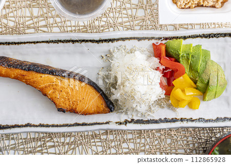 A delicious Japanese breakfast 112865928