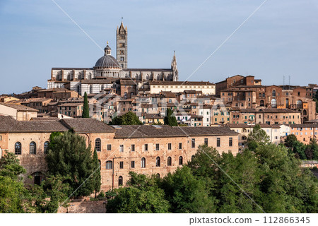 Panoramic view of the historic city of Siena and its cathedral Panoramic view of the historic city of Siena and its cathedral 112866345