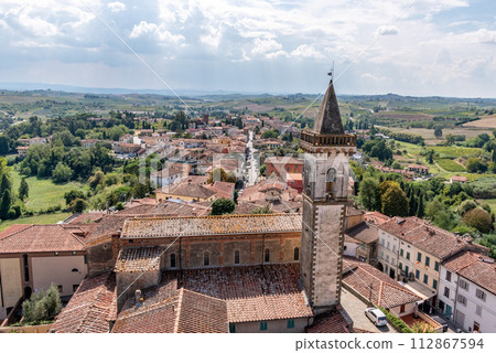 Aerial view of little medieval Vinci town in the Tuscany, birth place of genius Leonardo da Vinci 112867594