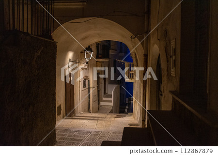 Abandoned typical alleyway in downtown Vieste, Italy Abandoned typical alleyway in downtown Vieste, Italy 112867879