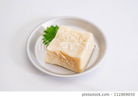 Frozen tofu Frozen tofu 112869050