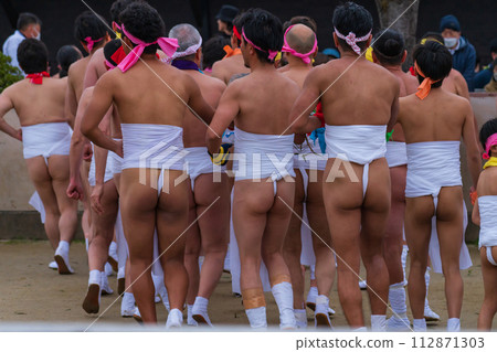 世界上最奇怪的祭典－小府裸體祭（愛知縣稻澤市） 112871303
