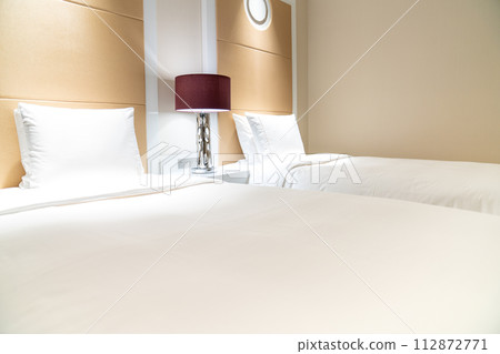 Hotel room image Hotel room image 112872771