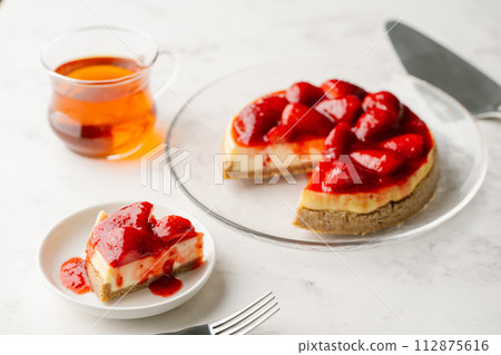 new york style strawberry cheese cake new york style strawberry cheese cake 112875616
