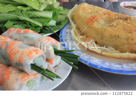 不要錯過！越南胡志明市觀光景點：越南美食、粉色教堂、奇異遺址、夜景 112875622
