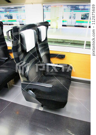 Far away is Sendai... A seat on the limited express [Hitachi/Tokiwa] that runs through Tokiwaji at high speed. 112875689