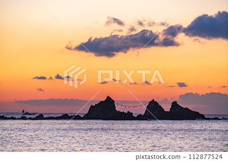 (神奈川縣)萬祖半島三石海灘日出 (神奈川縣)萬祖半島三石海灘日出 112877524