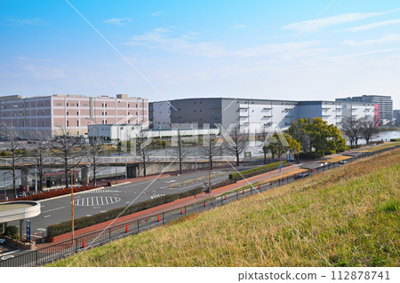 Toda Park, view from the Arakawa bank, spring scenery Toda Park, view from the Arakawa bank, spring scenery 112878741