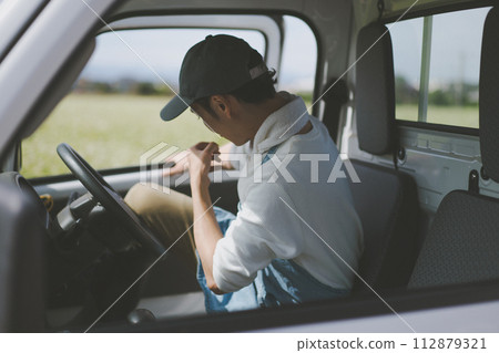 farmer, farmhouse, gents 112879321