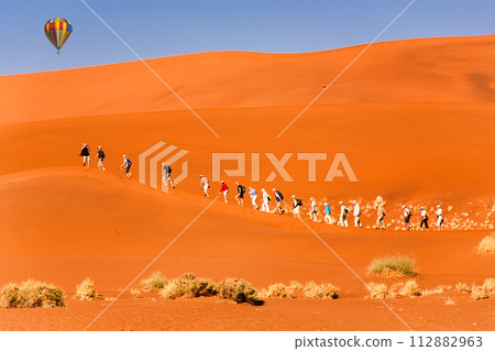 納米布沙漠的美麗風景 112882963