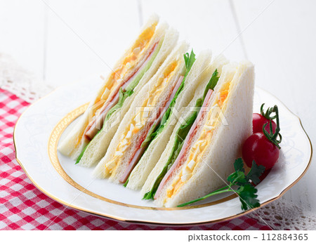Sandwich (mixed sandwich) 112884365