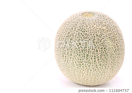 Andes melon from Ibaraki Prefecture, 1 whole, bright background, mesh Andes melon from Ibaraki Prefecture, 1 whole, bright background, mesh 112884737