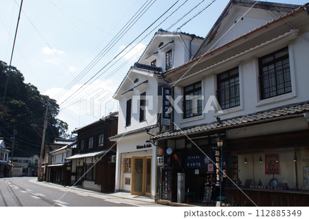 Scenery of a walking course in the quaint pottery town of Arita Town, Saga Prefecture 112885349