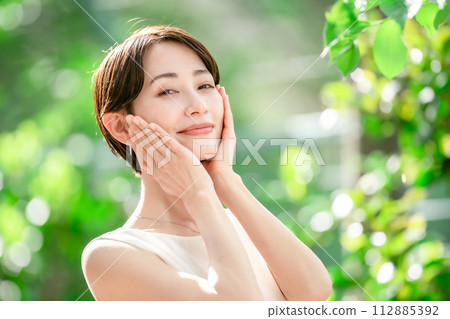 Beauty sunshine whitening 112885392