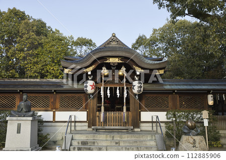 Seimei Shrine main shrine horizontal composition 1 112885906