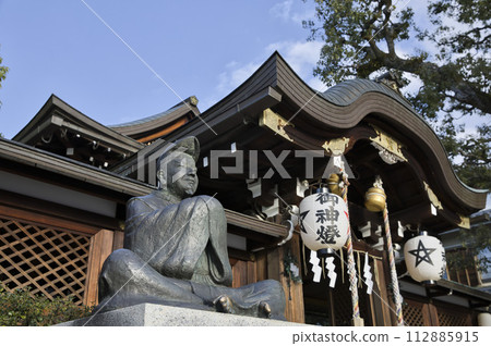 Seimei Shrine Abe Seimei statue and main shrine horizontal composition 2 112885915
