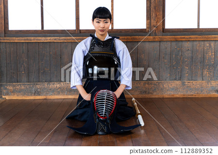 劍道女孩 112889352