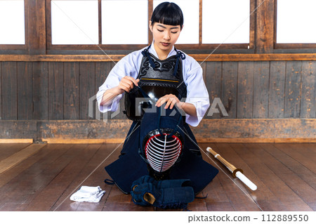 劍道女孩 112889550